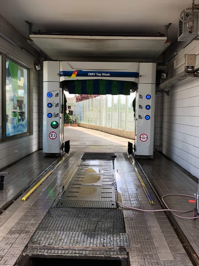 Waschhallenreinigung